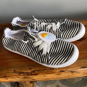 C&C California Black and white striped slip on Shoes